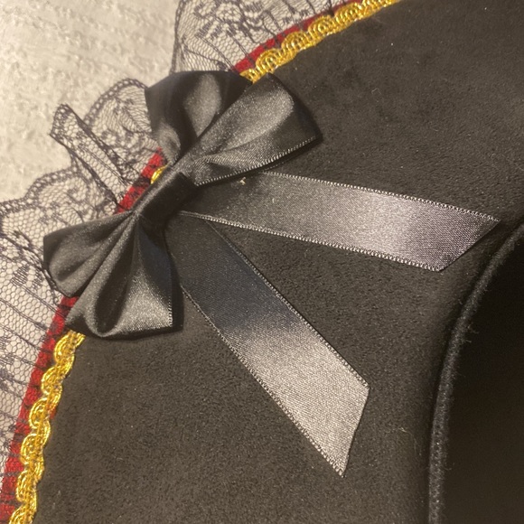 ?‍☠️ Disney Parks Pirates of the Caribbean Hat